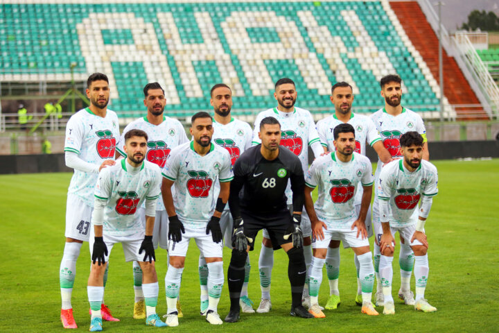 لیگ برتر فوتبال- ذوب آهن و پرسپولیس