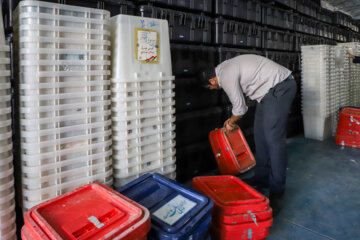 توزیع صندوق های اخذ رای- اهواز