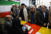 مردم خوزستان حق نعمت انقلاب را با مشارکت در انتخابات ادا کنند