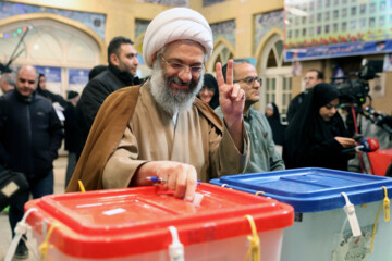 انتخابات دوازدهمین دوره مجلس شورای اسلامی و ششمین دوره مجلس خبرگان رهبری - مسجد لرزاده