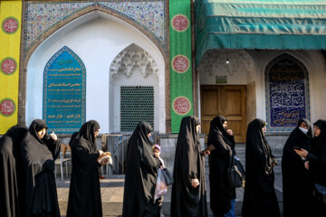 انتخابات ششمین دوره مجلس خبرگان رهبری و دوازدهمین دوره مجلس شورای اسلامی - حرم عبدالعظیم حسنی (ع)