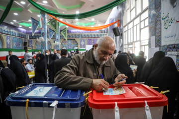۳۳ درصد واجدان شرایط حوزه انتخابیه تربت حیدریه آرای خود را به صندوق‌ انداختند