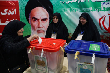 نماینده ولی فقیه در استان بوشهر: انتخابات محل ظهور قدرت ایران در عرصه بین‌المللی است