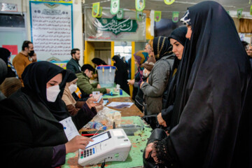 ۱۰ هزار نفر عوامل اجرایی کار برگزاری دور دوم انتخابات در کرمانشاه را برعهده دارند