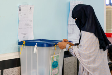 
Élections 2024 :  les habitants de l’Île de Qeshm au sud de l’Iran aux urnes
