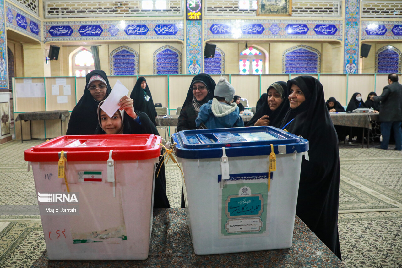 استاندار یزد: تداوم مکتب خدمت با حضور حداکثری مردم در انتخابات محقق می‌شود