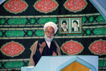 محمد امامی کاشانی- نماز جمعه ۲۳ فروردین ۱۳۸۱