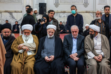 مراسم وداع با پیکر آیت‌الله امامی کاشانی