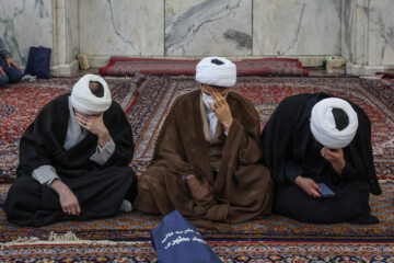 مراسم وداع با پیکر آیت‌الله امامی کاشانی