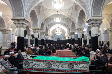 مراسم وداع با پیکر آیت‌الله امامی کاشانی