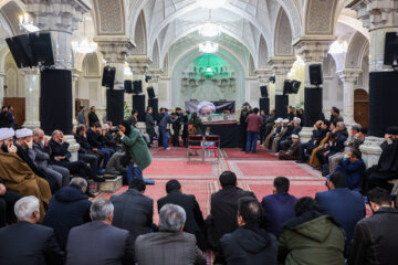 مراسم وداع با پیکر آیت‌الله امامی کاشانی