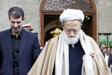 محمد امامی کاشانی در مراسم چهلمین روز جانباختگان فاجعه منا-