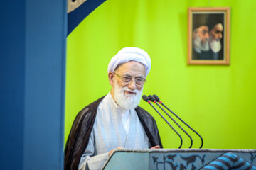 محمد امامی کاشانی در نماز جمعه تهران- ۱۶ مرداد ۱۳۹۶