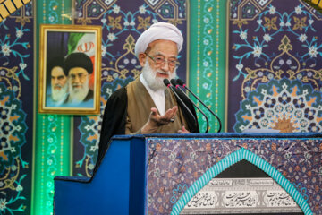 محمد امامی کاشانی در نماز جمعه تهران- ۵ آبان ۱۳۹۶