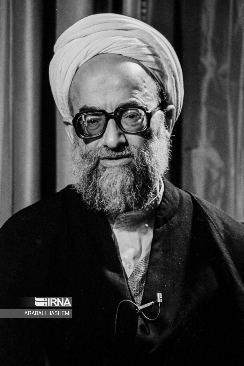 محمد امامی کاشانی -مصاحبه مطبوعاتی بعنوان عضور شورای نگهبان - ۲۲ دی ۱۳۶۶