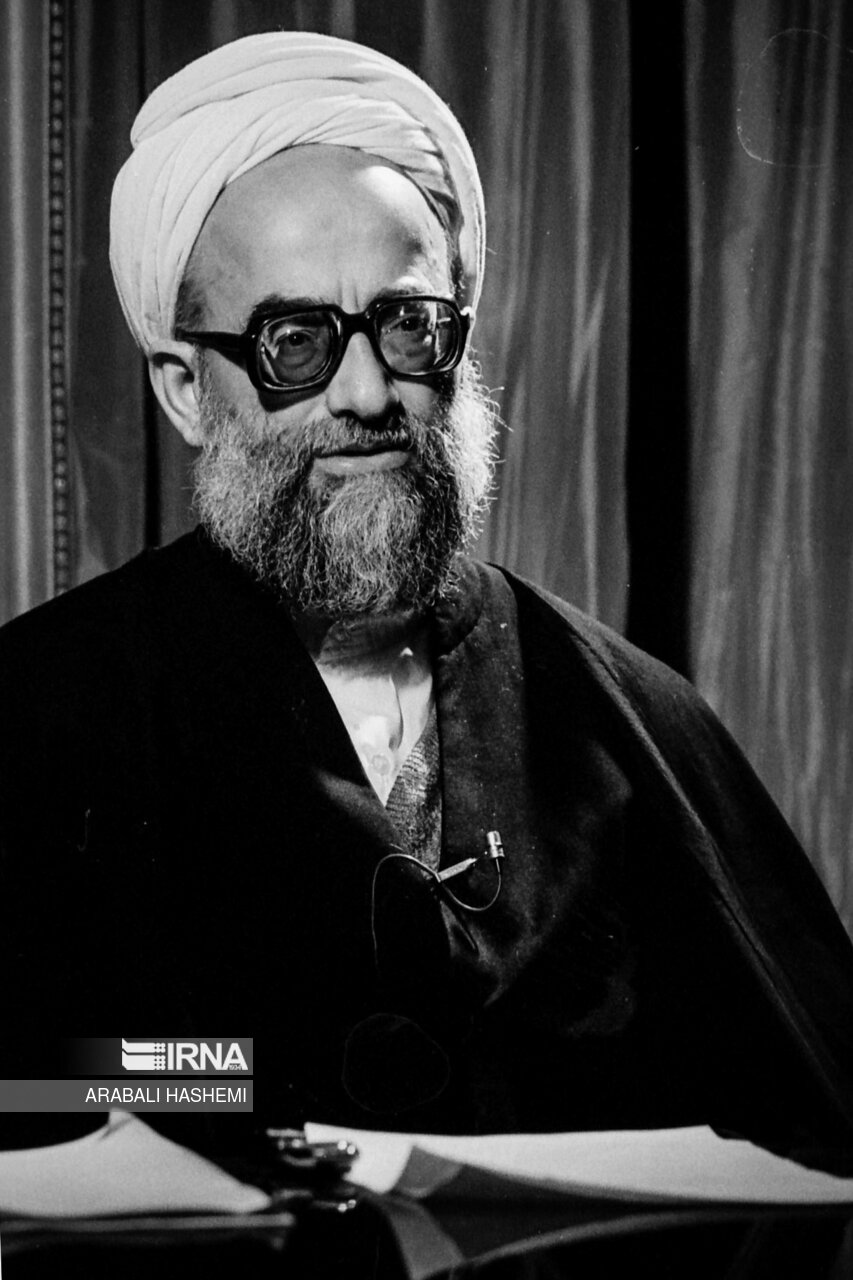 محمد امامی کاشانی -مصاحبه مطبوعاتی بعنوان عضور شورای نگهبان - ۲۲ دی ۱۳۶۶
