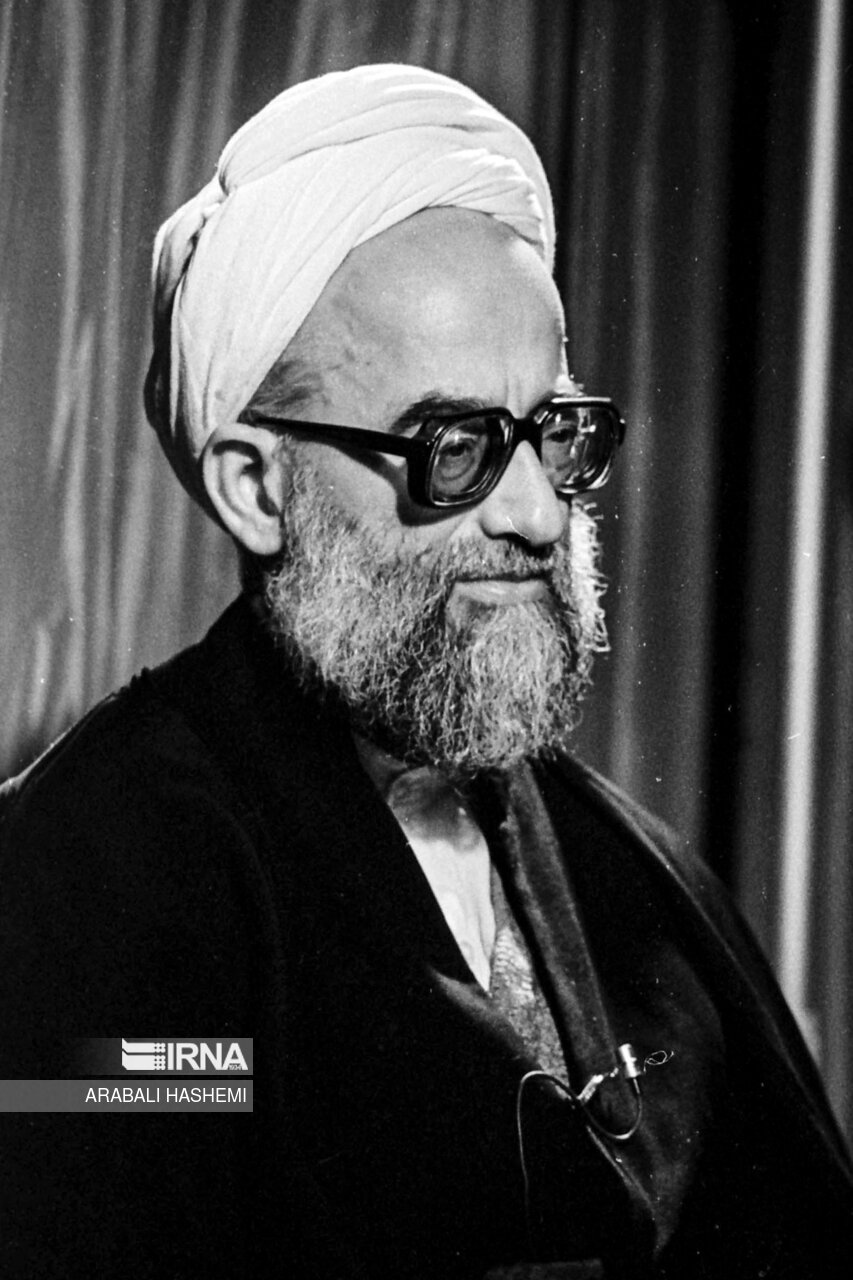 محمد امامی کاشانی -مصاحبه مطبوعاتی بعنوان عضور شورای نگهبان - ۲۲ دی ۱۳۶۶