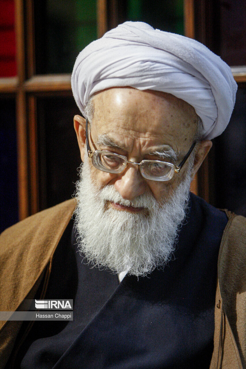 محمد امامی کاشانی در مراسم ختم برادرش- ۱۷ بهمن ۱۳۹۲