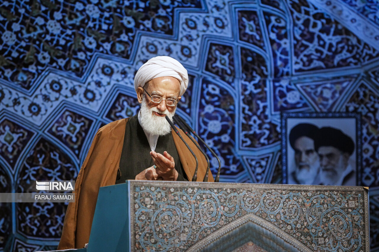 محمد امامی کاشانی در نماز جمعه- ۲۳ اسفند ۱۳۹۲