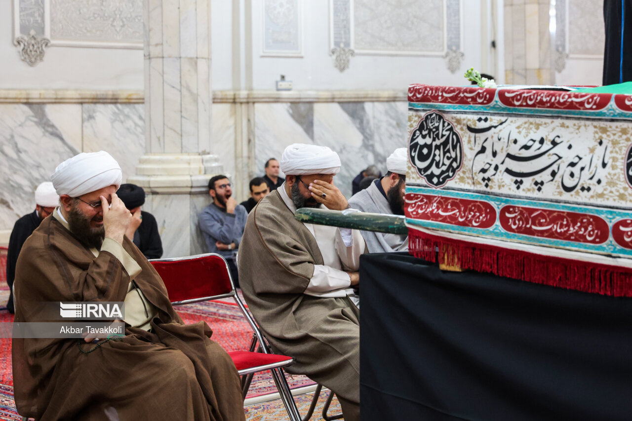 مراسم وداع با پیکر آیت‌الله امامی کاشانی