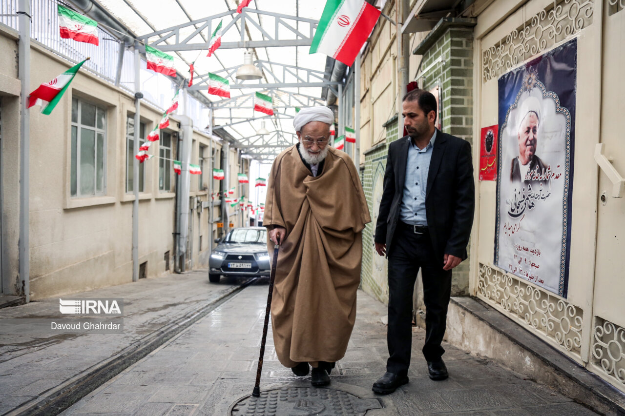 محمد امامی کاشانی در انتخابات یازدهمین دوره مجلس شورای اسلامی و میان دوره ای خبرگان در تهران- ۲ اسفند ۱۳۹۸