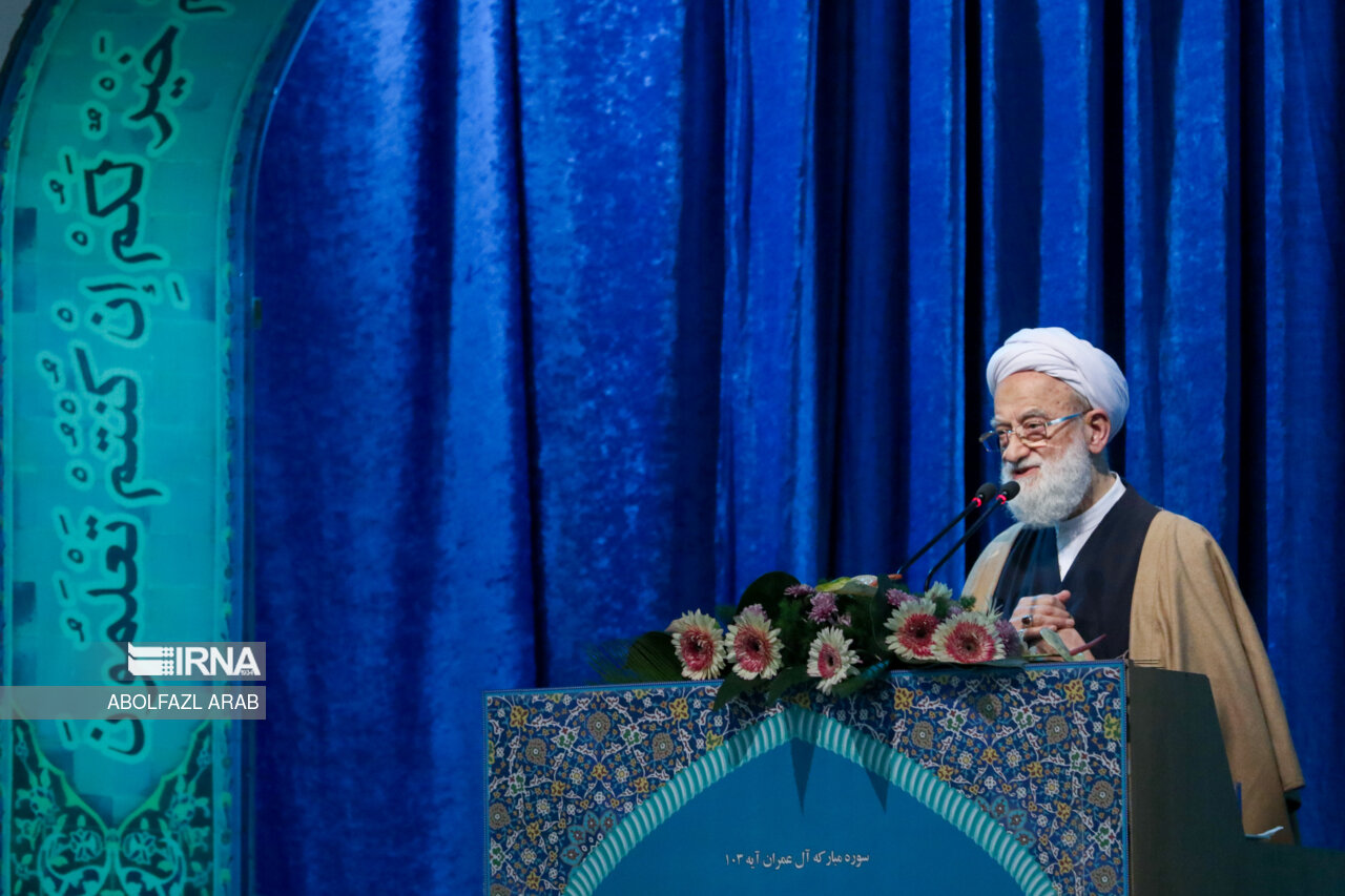محمد امامی کاشانی در نماز جمعه تهران- ۲۶ آذر ۱۳۹۵
