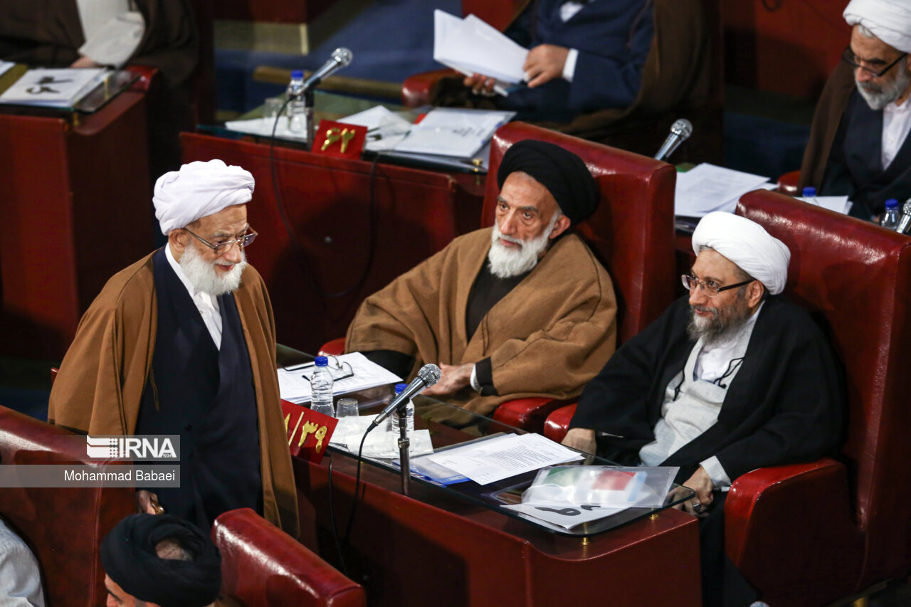 محمد امامی کاشانی در هفدهمین اجلاس مجلس خبرگان رهبری- ۱۹ اسفند ۱۲۰۳
