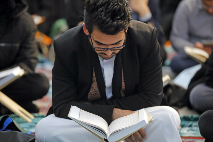 تلاوت قرآن از نظر روانشناسی چه تاثیری دارد؟