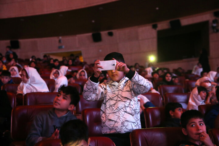 170982015 از جوانی جمعیت تا محرومیتزدایی؛ بهار شکوفایی در ۱۵ خرداد