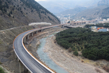 Projet d'autoroute Rasht-Qazvin