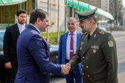 Главы Минобороны Ирана и Армении провели встречу в Тегеране