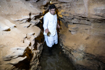 Des ambassadeurs étrangers visitent le plus long canal d'irrigation du monde dans la province de Yazd