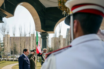 Les ministres iranien et arménien de la Défense se rencontrent à Téhéran 