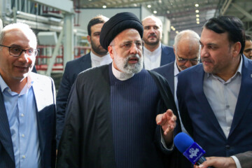 افتتاح کارخانه «پاک چوب شوش» با حضور رییس جمهور