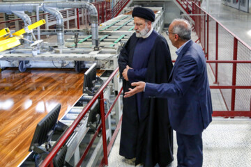 افتتاح کارخانه «پاک چوب شوش» با حضور رییس جمهور