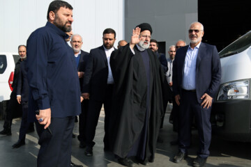 افتتاح کارخانه «پاک چوب شوش» با حضور رییس جمهور