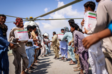 Red Crescent relief to flood victims of Sistan and Baluchistan