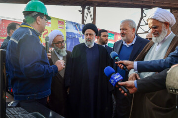 بهرهبرداری از کارخانه زمزم سه با حضور رئیس جمهور
