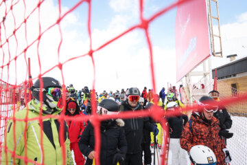 Skiing, snowboarding competitions held in Dizin