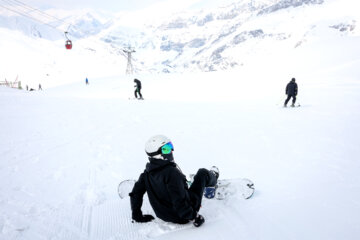 Skiing, snowboarding competitions held in Dizin