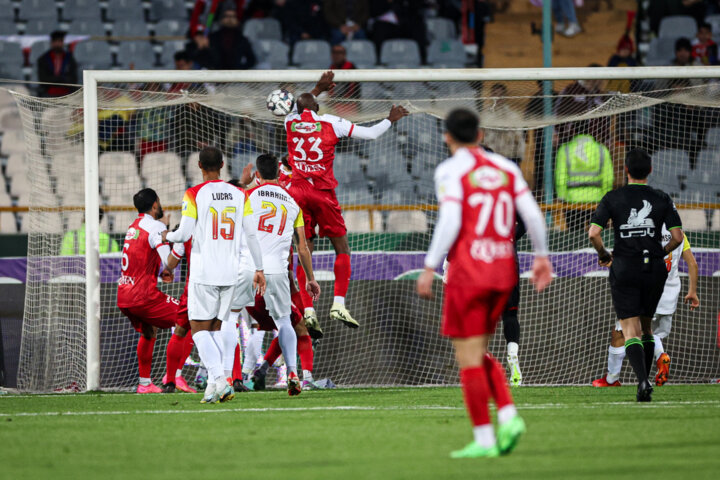 لیگ برتر فوتبال- پرسپولیس و فولاد خوزستان