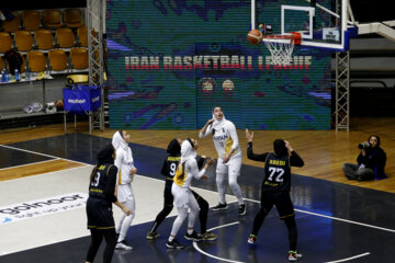 Iran’s women basketball league: Mehrsan vs. Bahman Group