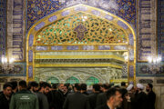 مضجع شریف امام رضا(ع) غبارروبی شد+ فیلم