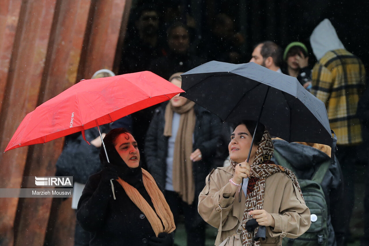 باران و تگرک بخشهایی از شمال خوزستان را فراگرفت+ فیلم باران و تگرک بخشهایی از شمال خوزستان را فراگرفت+ فیلم
