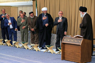 Forum de récitation du Coran en présence de l’ayatollah Khamenei