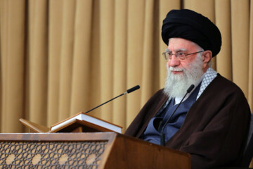 Forum de récitation du Coran en présence de l’ayatollah Khamenei