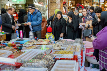 Derniers achats, ambiance en cette veille de Norouz, dans le grand marché d’Ardebil 