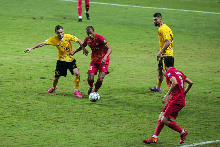 نساجی - فولاد؛ بازی مرگ و زندگی برای شاگردان عبدالله ویسی