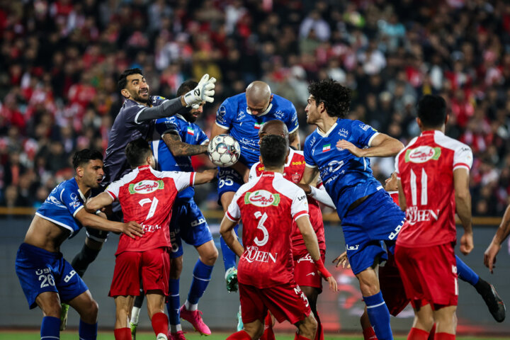 لیگ برتر فوتبال- استقلال و پرسپولیس