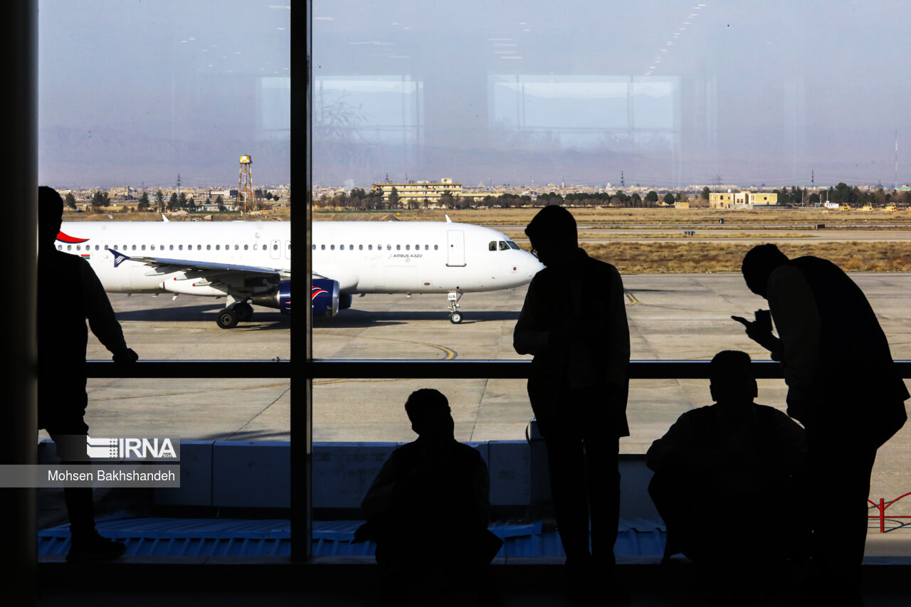 پروازهای فرودگاه مشهد به مقصد ۱۰ شهر کشور باطل شد پروازهای فرودگاه مشهد به مقصد ۱۰ شهر کشور باطل شد